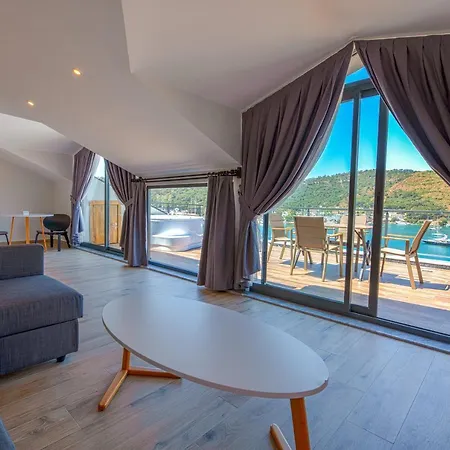 Ξενοδοχείο με διαμερίσματα Bliss Loft Φετιγιέ