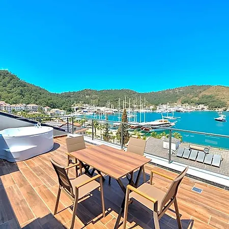 Ξενοδοχείο με διαμερίσματα Bliss Loft 4*