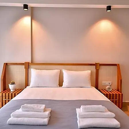 Ξενοδοχείο με διαμερίσματα Bliss Loft 4*