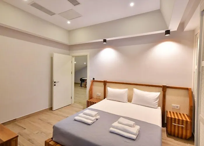 Aparthotel Bliss Loft 4*